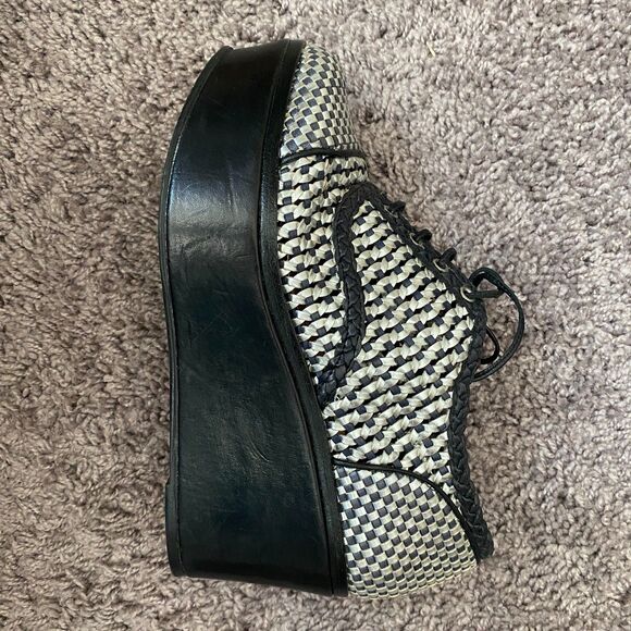 SCHUTZ Black and Silver Woven Lace Up Wedge Platform Sandals Size 6 - Picture 14 of 16